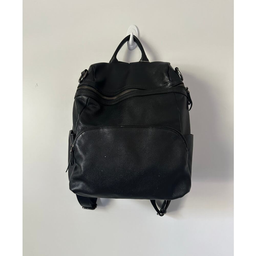 Heshe Black Leather Backpack